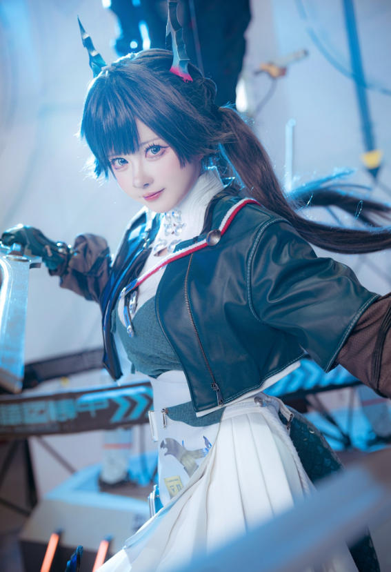 阳炎型小菠萝写真作品全集下载｜知名Coser介绍与发展经历