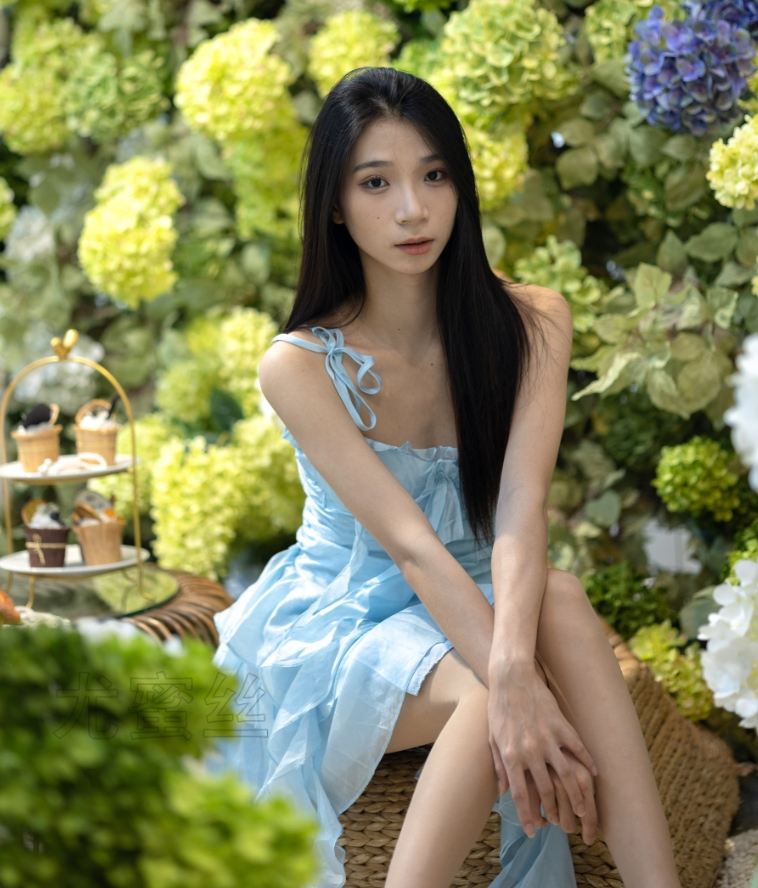 尤蜜丝写真合集下载｜嫩模丝袜写真全集与高颜值美腿合集