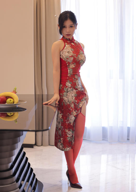 尹甜甜写真全集下载|秀人网极品气质美女档案 尹甜甜写真全集下载|秀人网极品气质美女档案