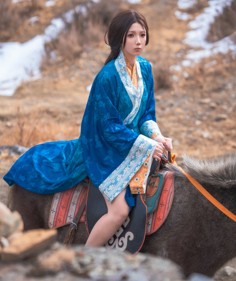 小和甜酒写真合集下载｜高清4K写真全目录，菲伦·芙莉莲·初音酱等代表作合集收藏