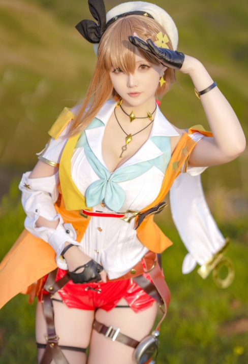 小琪Aki写真合集下载|高还原角色造型与轻性感风格,13套高清图集一次收藏 小琪Aki写真合集下载|高还原角色造型与轻性感风格,13套高清图集一次收藏