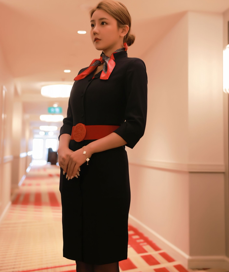 夏西CiCi写真合集下载｜气质女神高清写真全集，旅拍与艺术光影的唯美融合