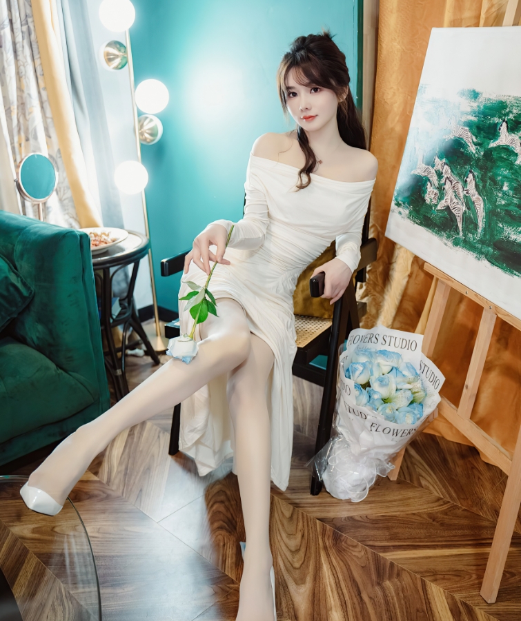 婠婠么写真合集下载:居家私房、浴室薄纱、制服诱惑全套合集 婠婠么写真合集下载:居家私房、浴室薄纱、制服诱惑全套合集