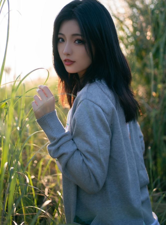 桃良阿宅写真合集下载:从最美玛修到居家私房,揭秘这位“软糯系”女神的顶级魅力 桃良阿宅写真合集下载:从最美玛修到居家私房,揭秘这位“软糯系”女神的顶级魅力