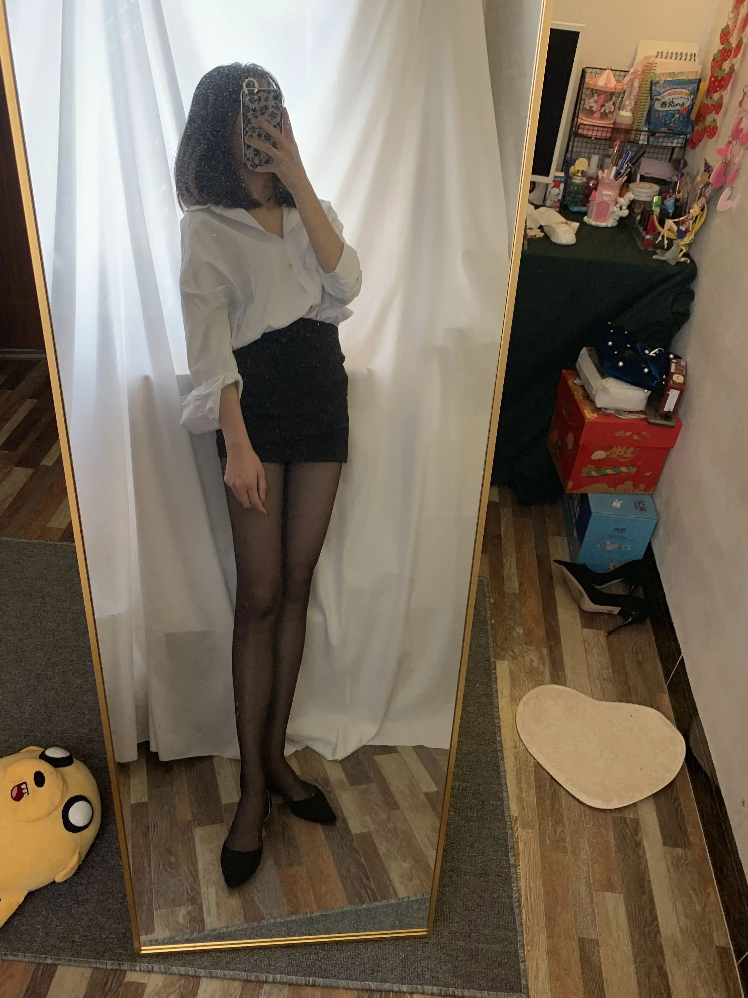 微密圈“桃脱了”全套作品：从红绳捆绑到浴室湿身，揭秘这位“顶流”博主的视觉盛宴