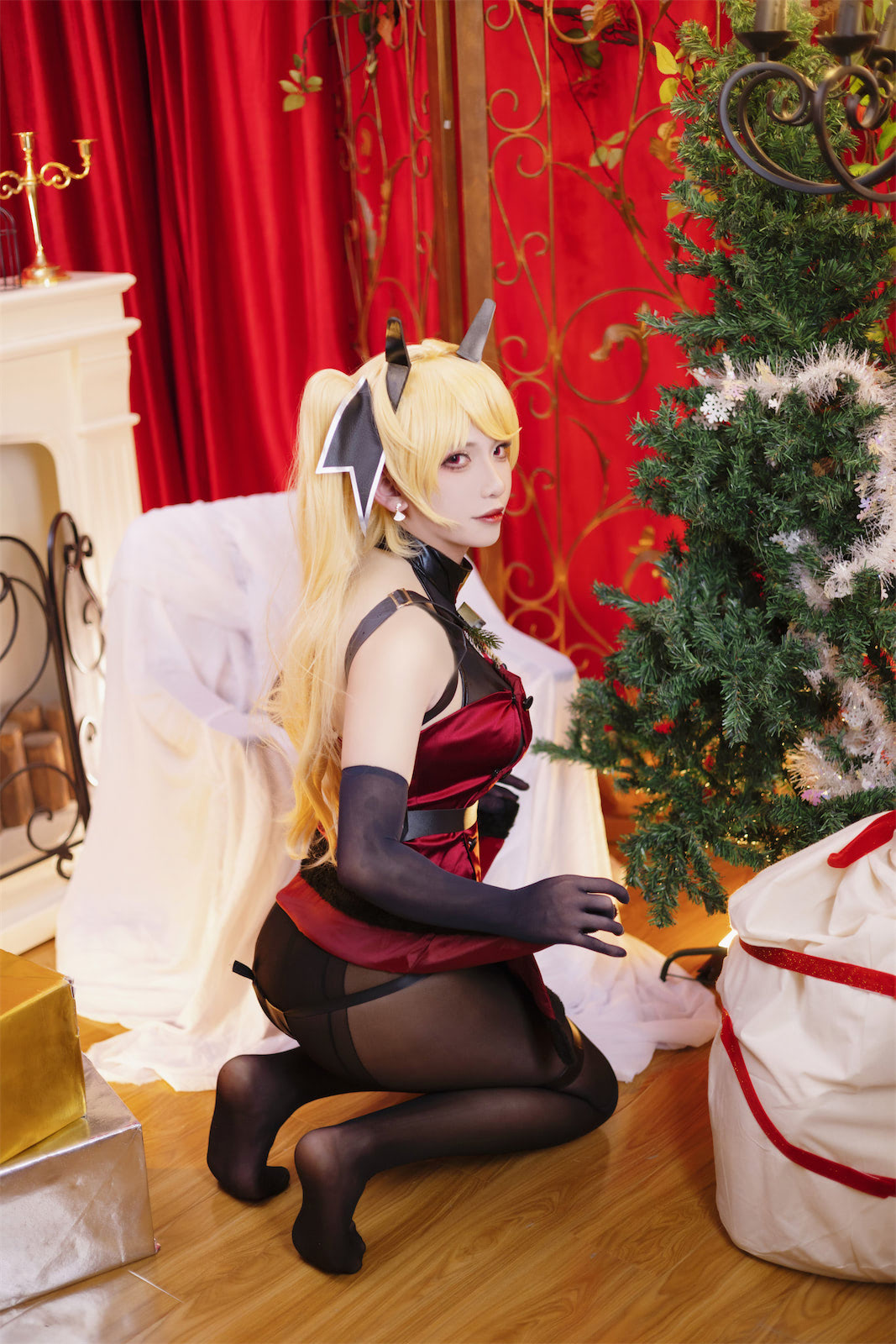 Cos圈的纯欲天花板!深扒“隼隼子”:颜值身材双一流,网友:这才是真正的人间尤物! Cos圈的纯欲天花板!深扒“隼隼子”:颜值身材双一流,网友:这才是真正的人间尤物!