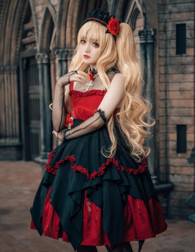 斯文文文文：精致御姐风 Coser 的多维角色演绎与质感美学